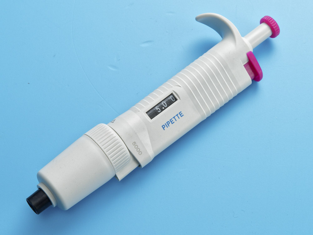 Дозатор 1-канальный переменного объема 1000 - 5000 мкл, 6015033