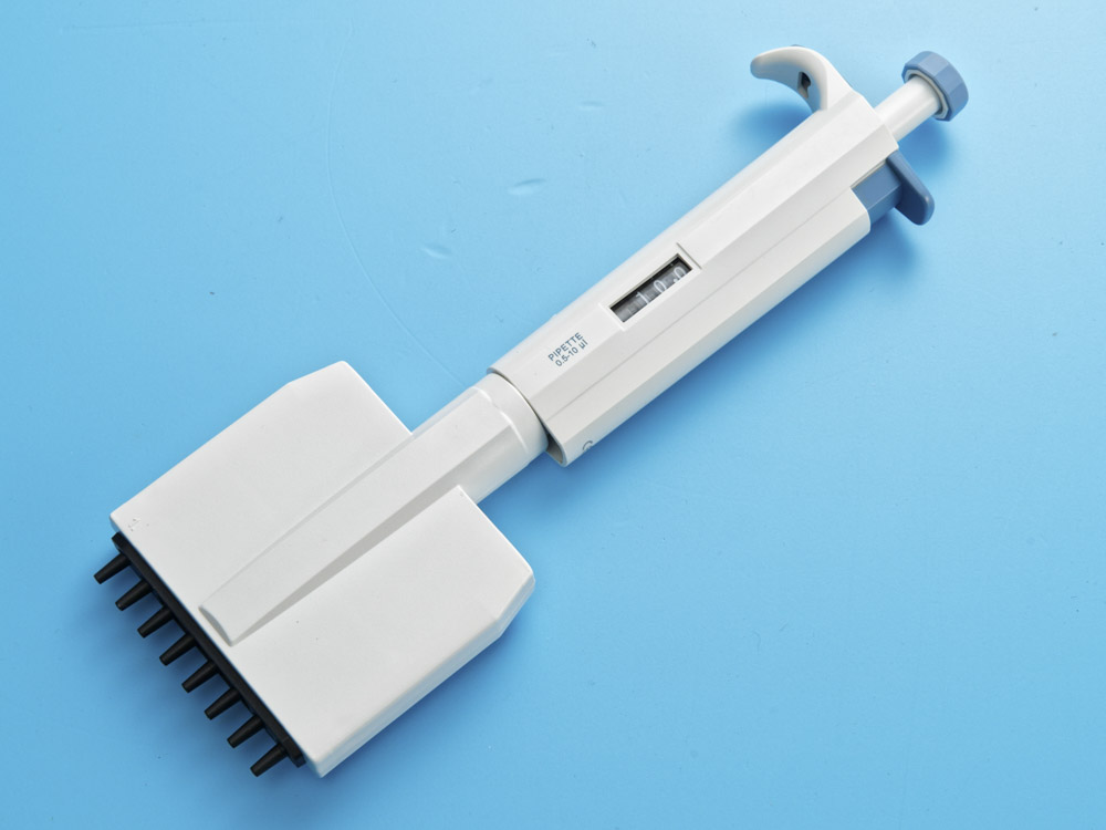 Дозатор 8-канальный переменного объема 0,5 - 10 мкл, 6013048